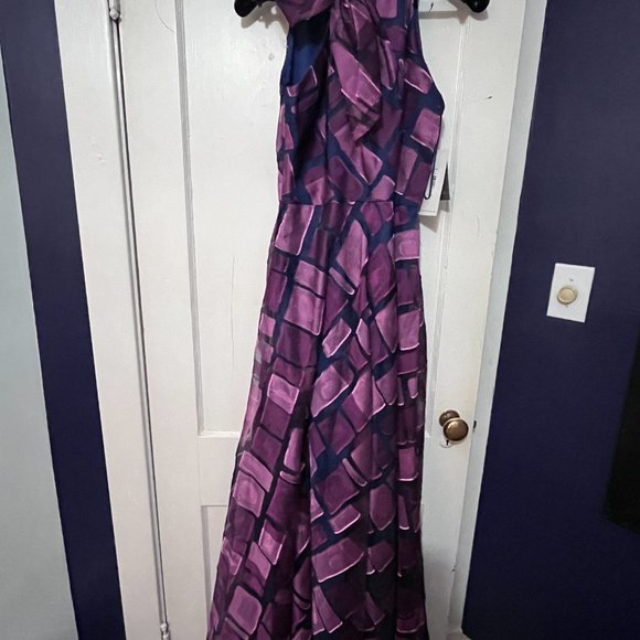 THEIA Designer Dress - Picture 5 of 8